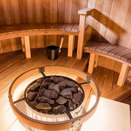 Maatilamajoitukset Tackork Gard & Marina Nauvo