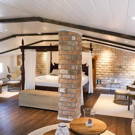 Tackork Gard & Marina Maatilamajoitukset