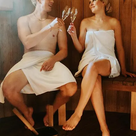 Tackork Gard & Marina Nauvo