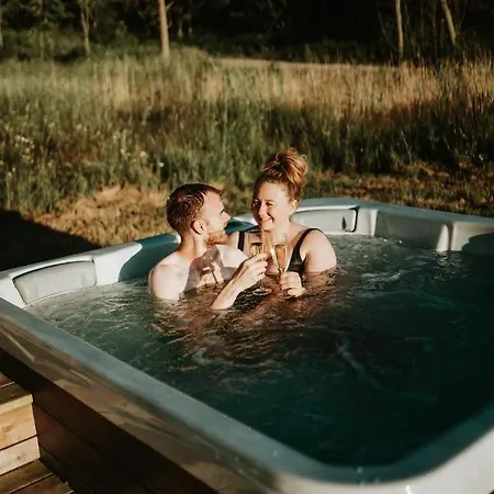 Tackork Gard & Marina Nauvo