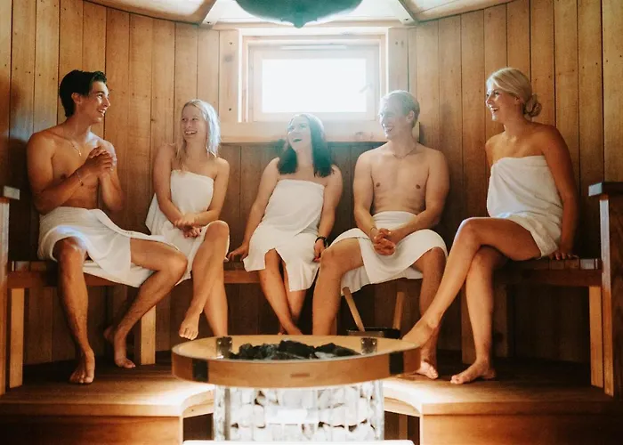 Maatilamajoitukset Tackork Gard & Marina Nauvo