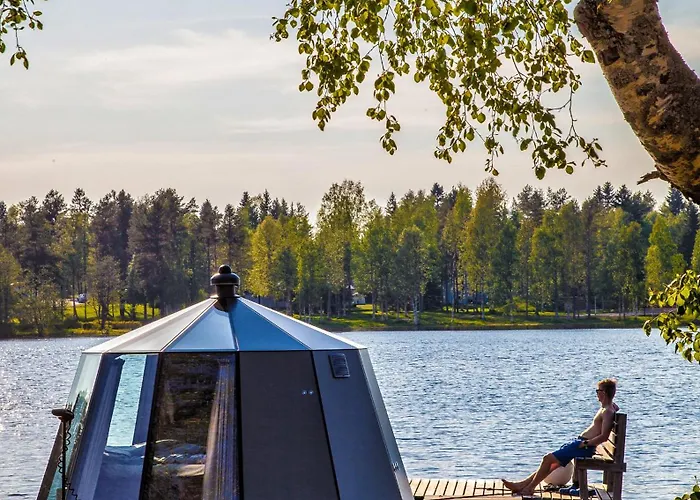 Tackork Gard & Marina Nauvo